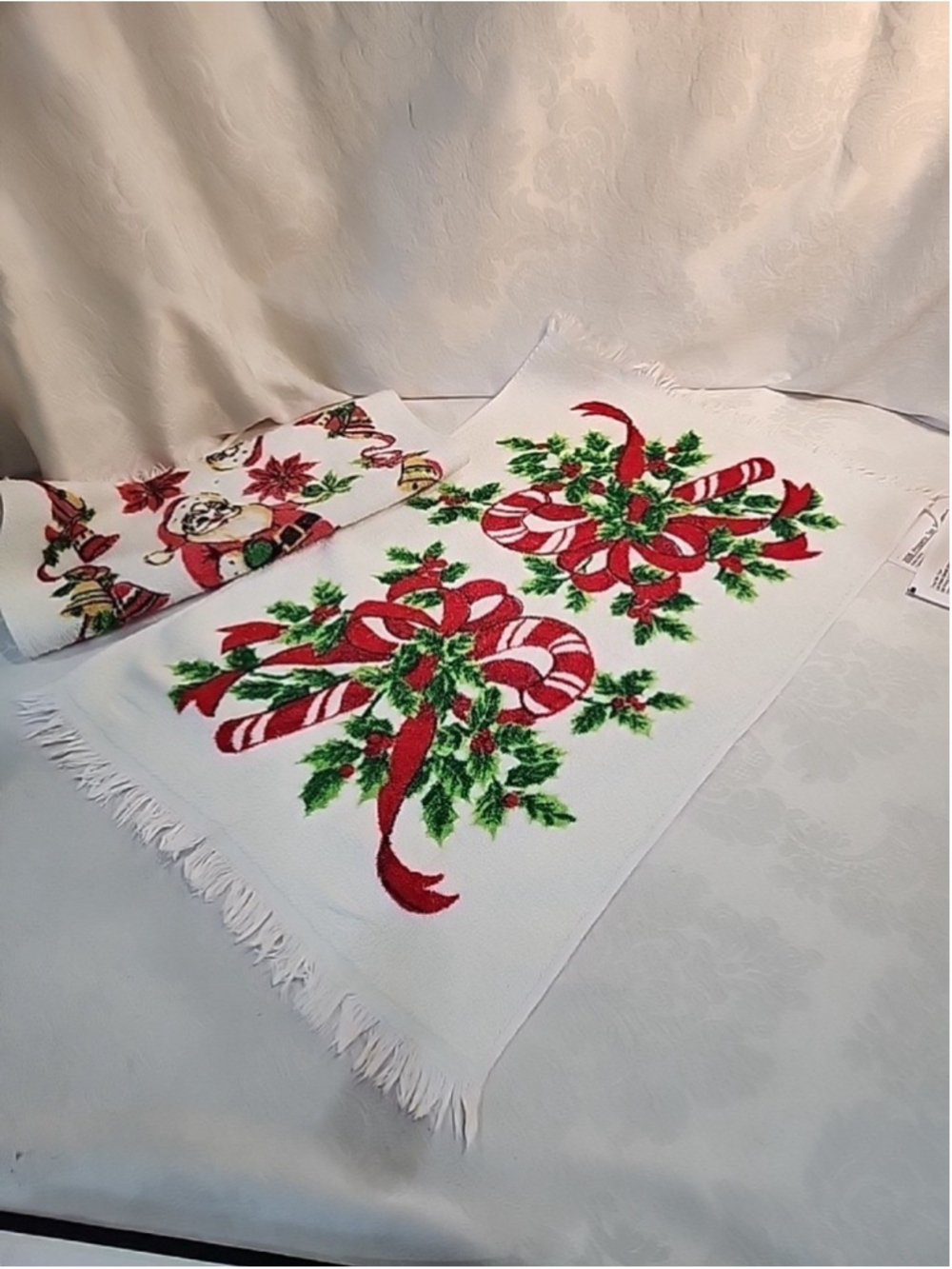 Vintage Christmas Tea Towels set of 2 Cannon made in USA 100% Cotton